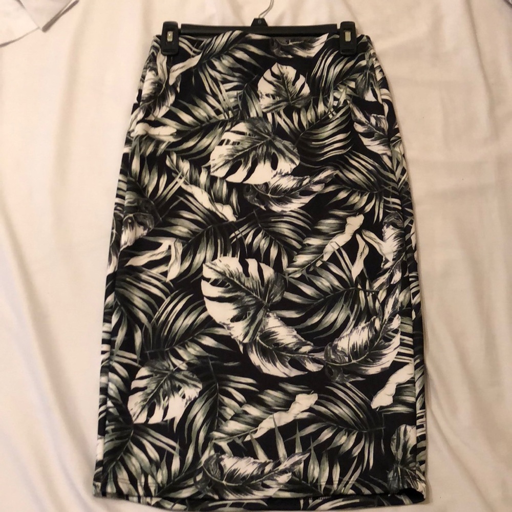 Forever 21 tropical print pencil skirt sz L